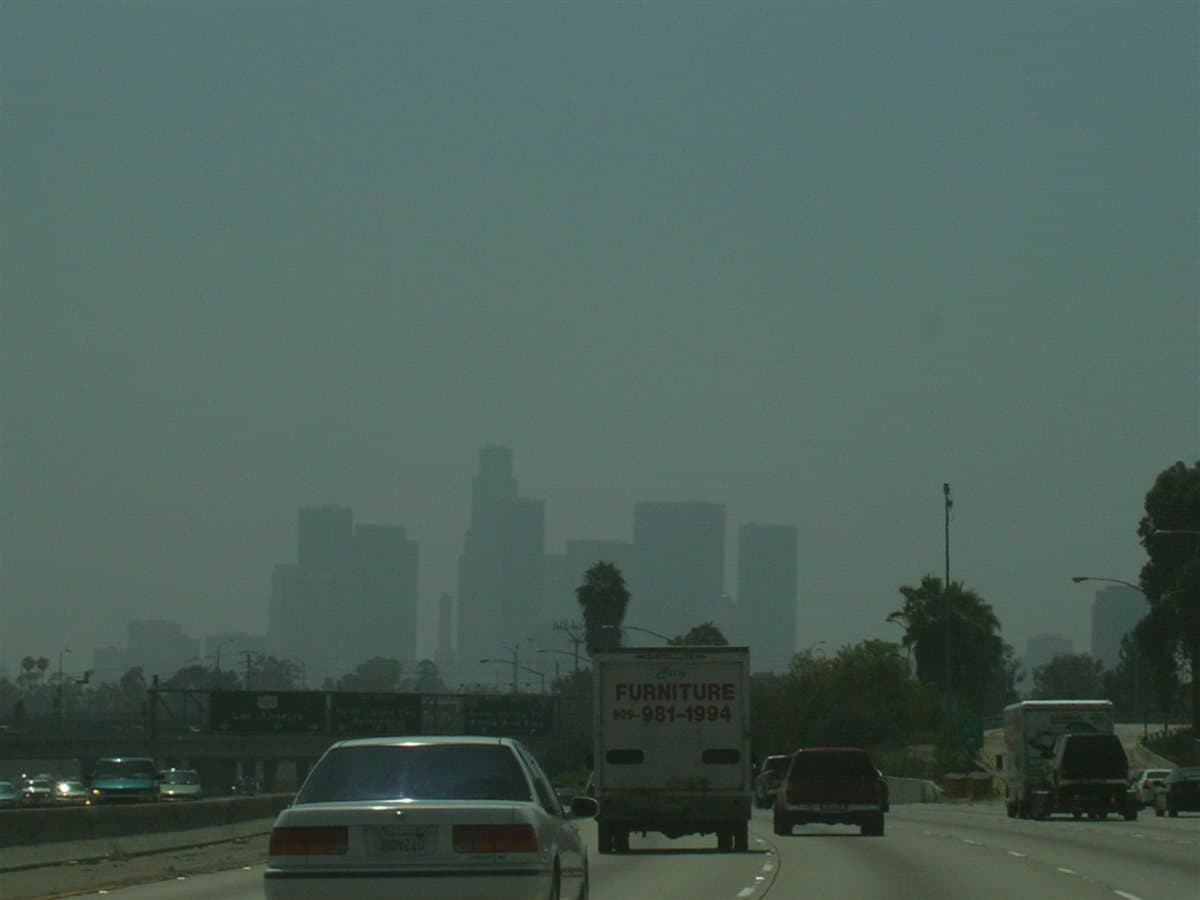 Los Angeles haze showing why local AQI forecast by zip code can vary by area